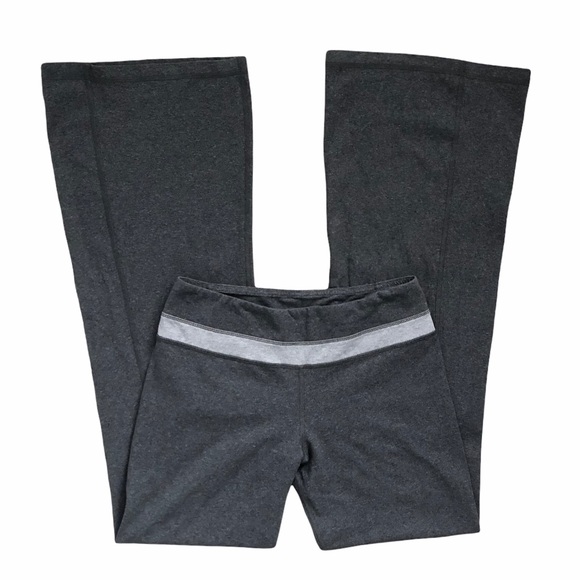 Lululemon Grey Stretchy Lounge Groove Pants Flare Leg Tall Long Women’s Size 6 - Picture 4 of 13